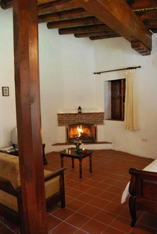 Xenis House Pensionat Galata Rum bild